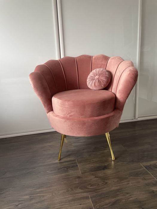 Fotel Muszelka nowoczesny uszak welur PRODUCENT