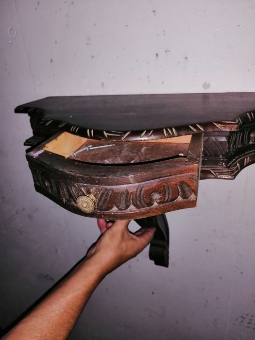 Pianha antiga, em madeira maciça