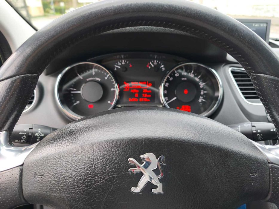 Peugeot 5008 1.6 Blue Hdi allure
