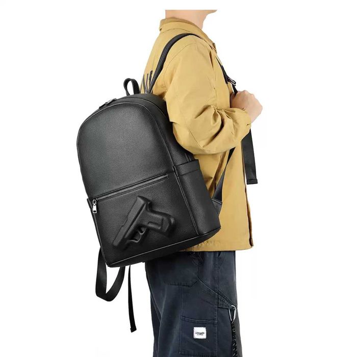 Рюкзак черный с пистолетом модель 2026 New Fashionable Black Practical Lightweight Casual Pistol Bag