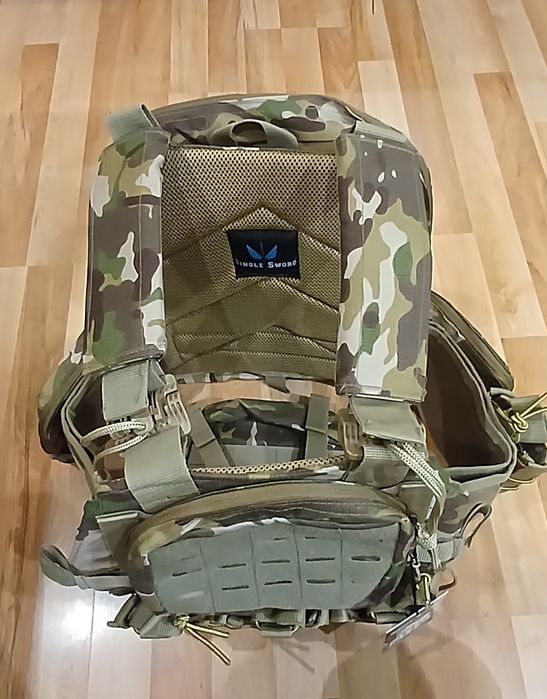 Продам НОВУ плитоноску.