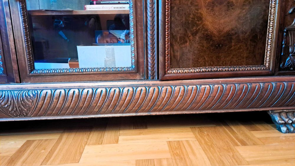 Monumentalny Komplet Gabinetowy – Lity Orzech, Antyk, Neorenesans