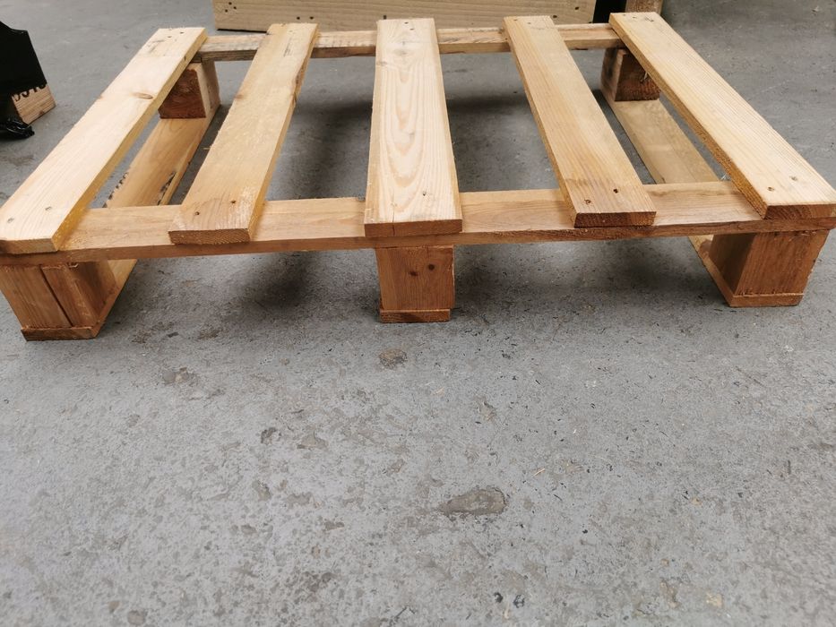 Sprzedam połówki 80x60 cm półpalety na wysyłke magazyn FV transport