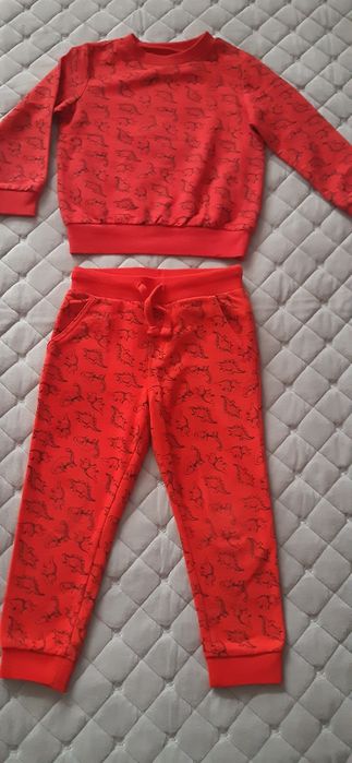 Костюм Sinsay на хлопчика 104 р.