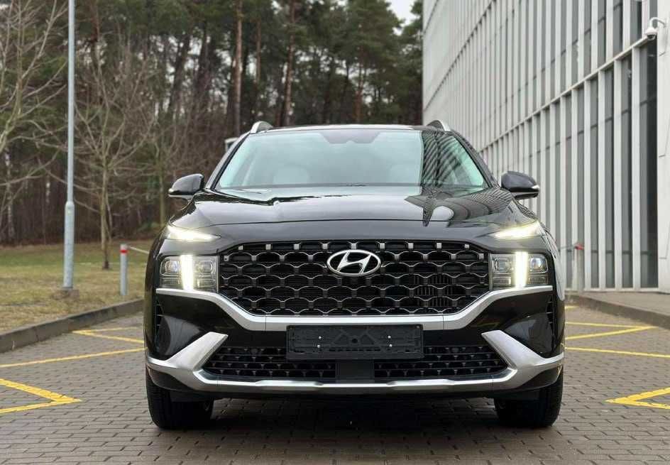 Продам Hyundai Santa Fe 2021 року