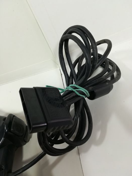 Ігрова приставка PlayStation 2 джойстик.