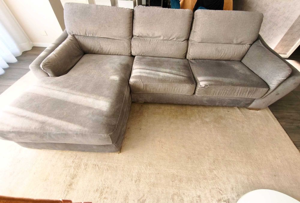 Sofá com Chaise Longue – Excelente Estado