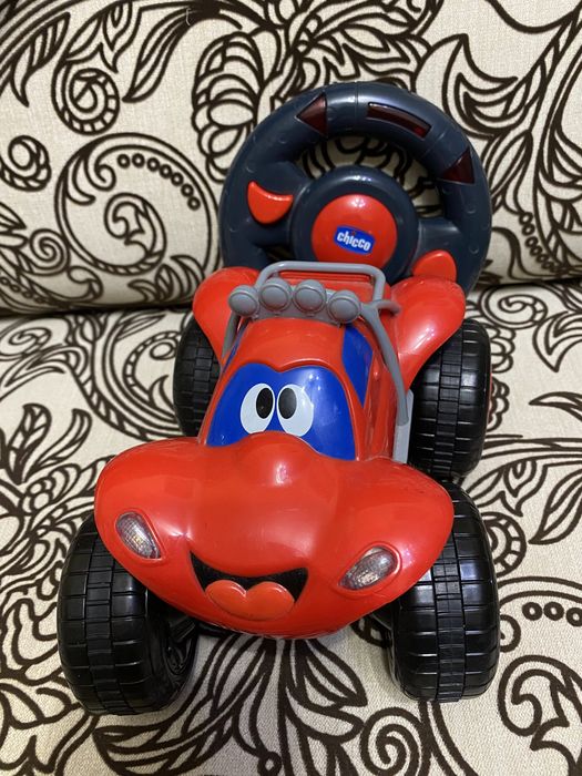 Машина Chicco Билли на радиоуправлении