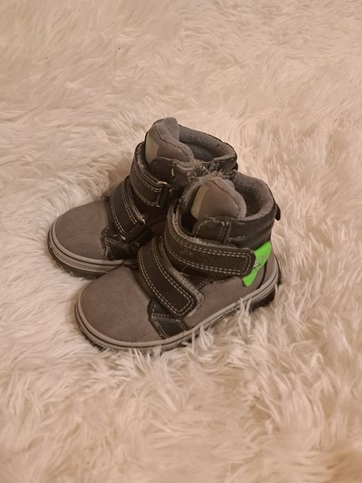 Buty zimowe,trapery, śniegowce r.22