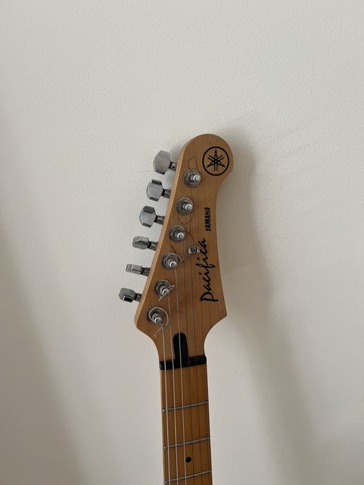 Guitarra Pacifica Yamaha