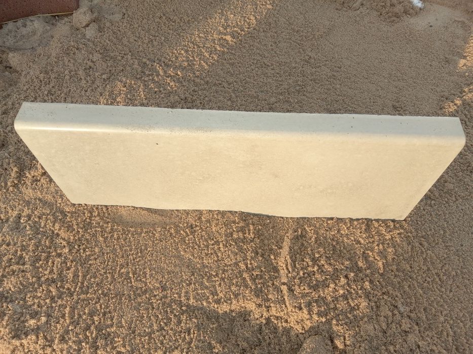 Krawężnik obrzeże betonowe producent