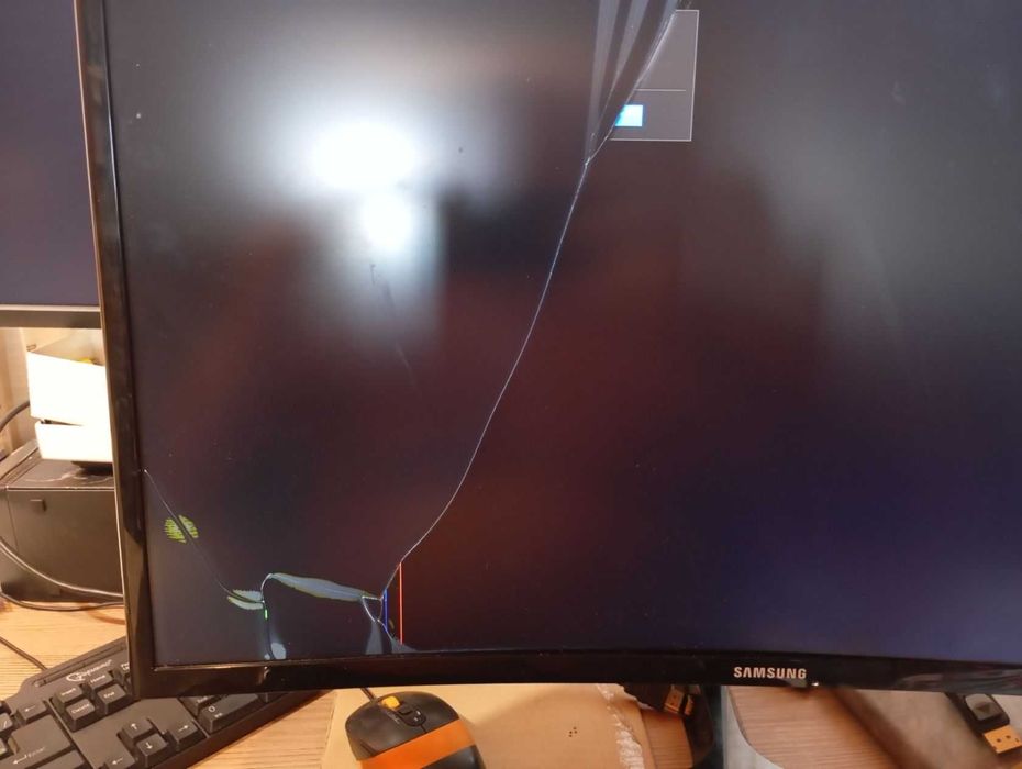 Монитор Samsung C27F398F 27 " на запчасти