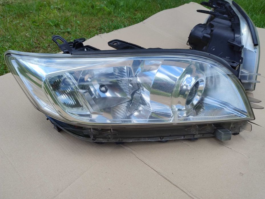 Komplet lamp Toyota RAV4 III – lewa i prawa