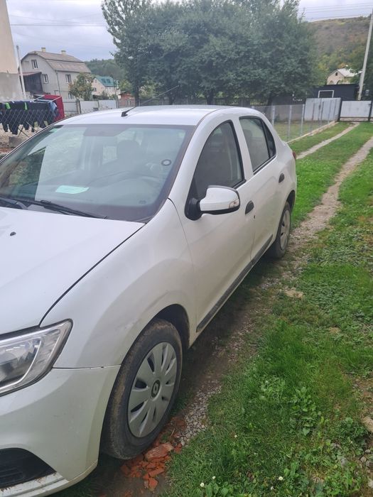 Продам авто рено срочно