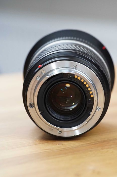 Minolta 17-35 mm f/2.8-4 (D)