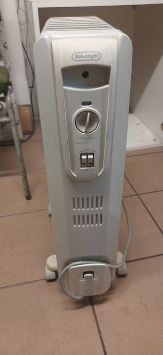 Grzejnik olejowy Delongi 2000w
