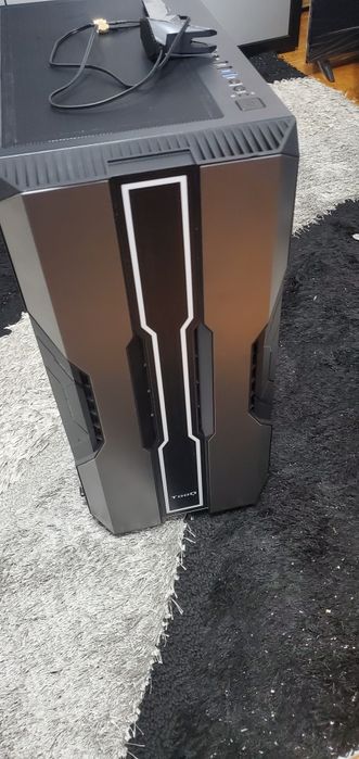 Torre de computador fixo