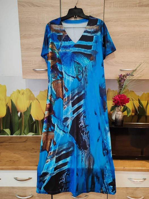 Lekka śliczna niebieska sukienka midi rozmiar ok 44 poliester