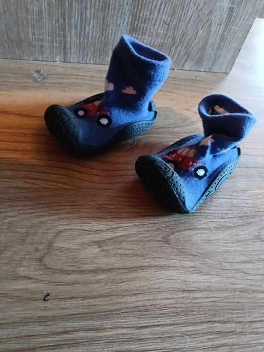 Buciki dziecięce skarpetowe rozmiar 21