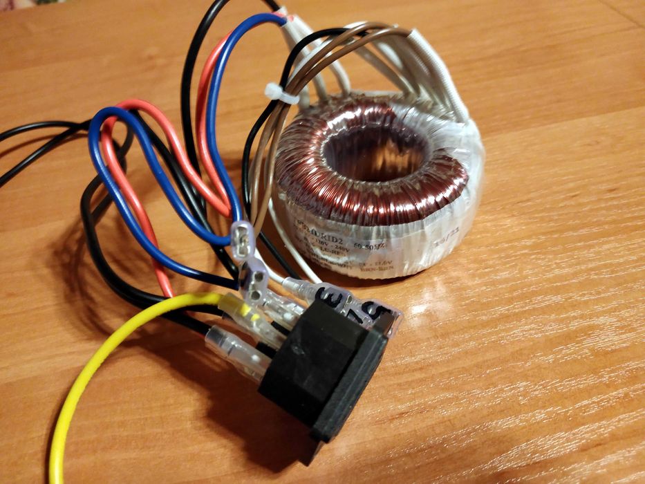 Transformator toroidalny 2x21,5V i 11V