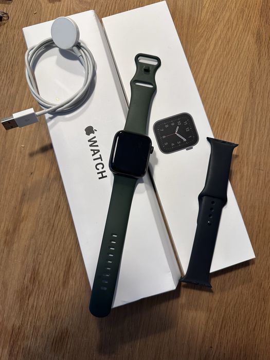 Apple watch SE 44mm cellular LTE