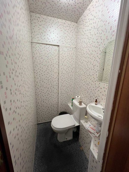 Продам будинок 204 м², ділянка – 10 соток у Великодолинському