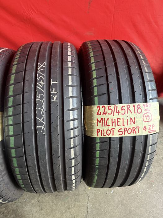 Pneus RFT 225/45/18 + 255/40/18 Michelin Impecaveis