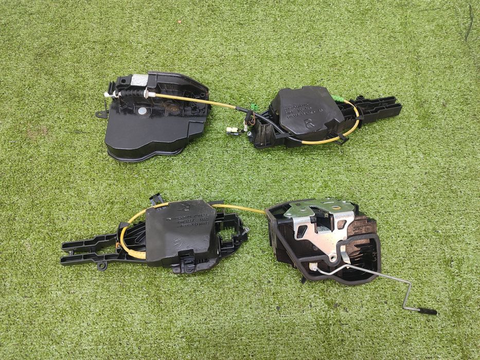 Замок двери дверей BMW X3 F25 левый передний БМВ Х3 Ф25 правий задний