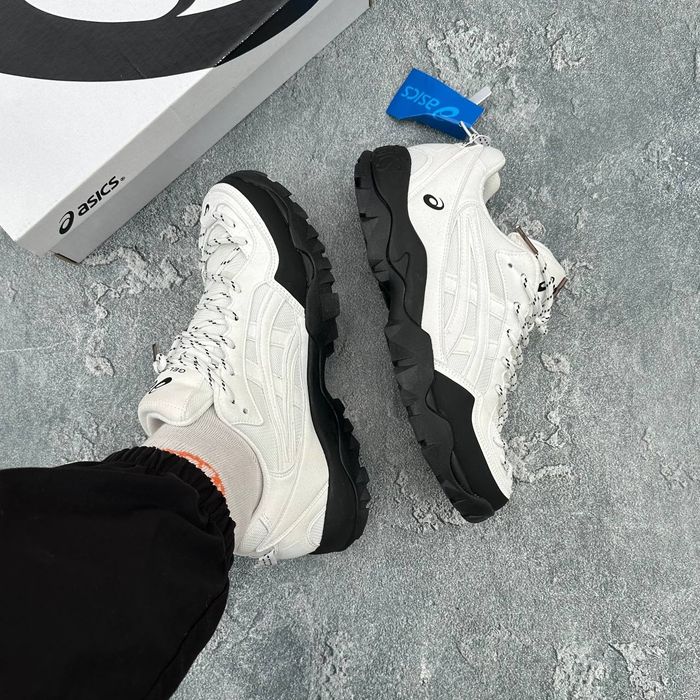 ASICS Gel-Pickax white