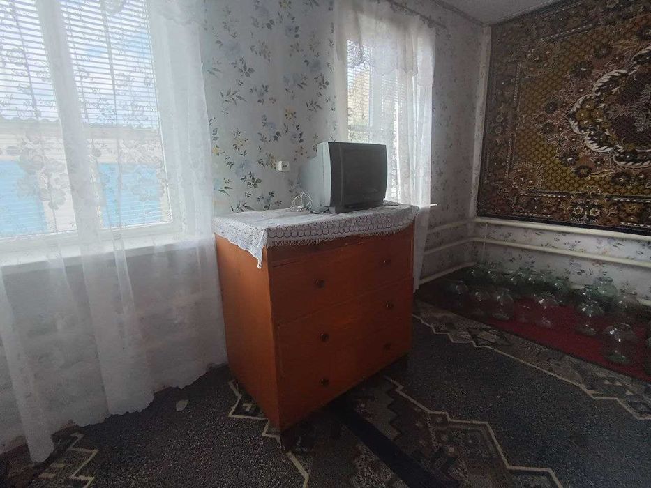 Продам будинок с.Лиман та жила літня кухня 2 кімнати. Змїївський район