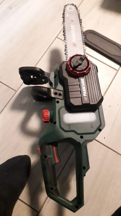 Акумуляторна пила Parkside