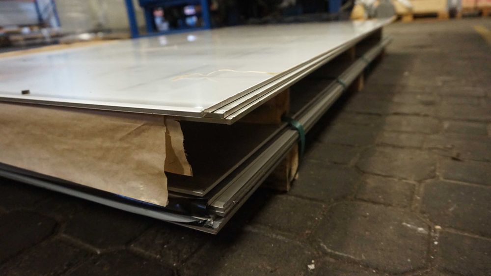 Blacha kwasoodporna, nierdzewna 4,0x1250x2500 gat. 1.4301/304 BYTOM