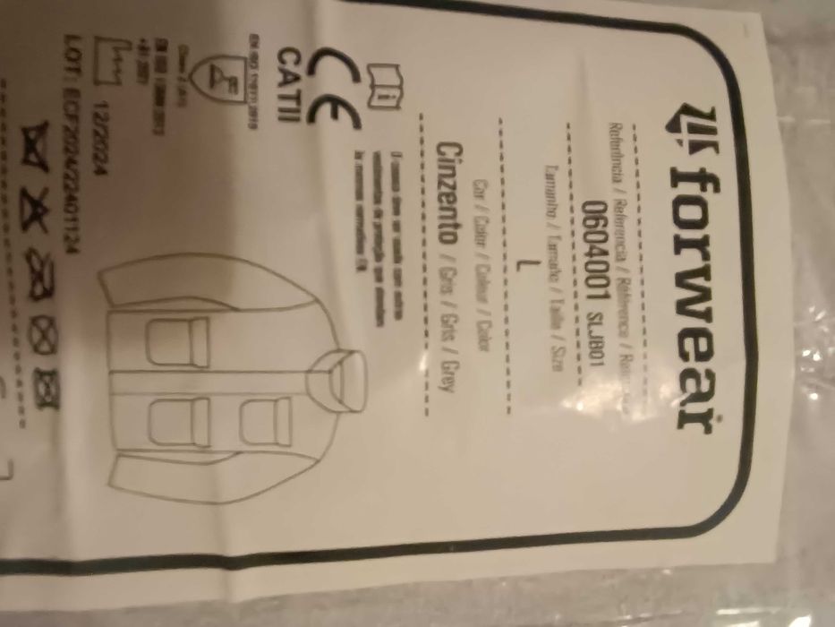 Casaco cabedal com bolsos