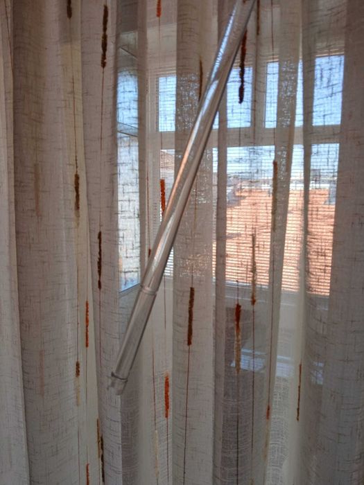 Vendo CORTINADOS, varão e acessórios