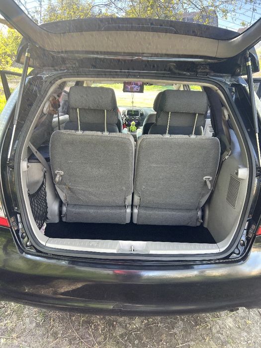 Mitsubishi Grandis 2.4 автомат газ бензи.н