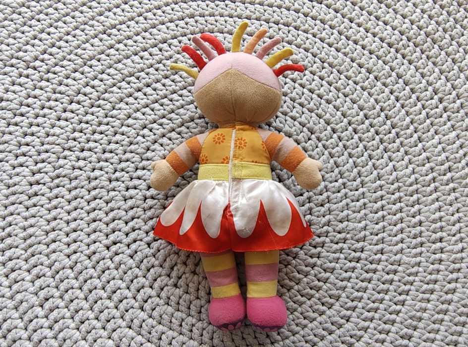 Interaktywna Upsy Daisy Hasbro 35cm