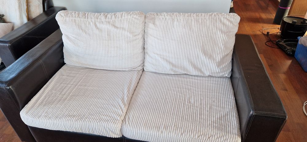 Sofa  2  osobowa