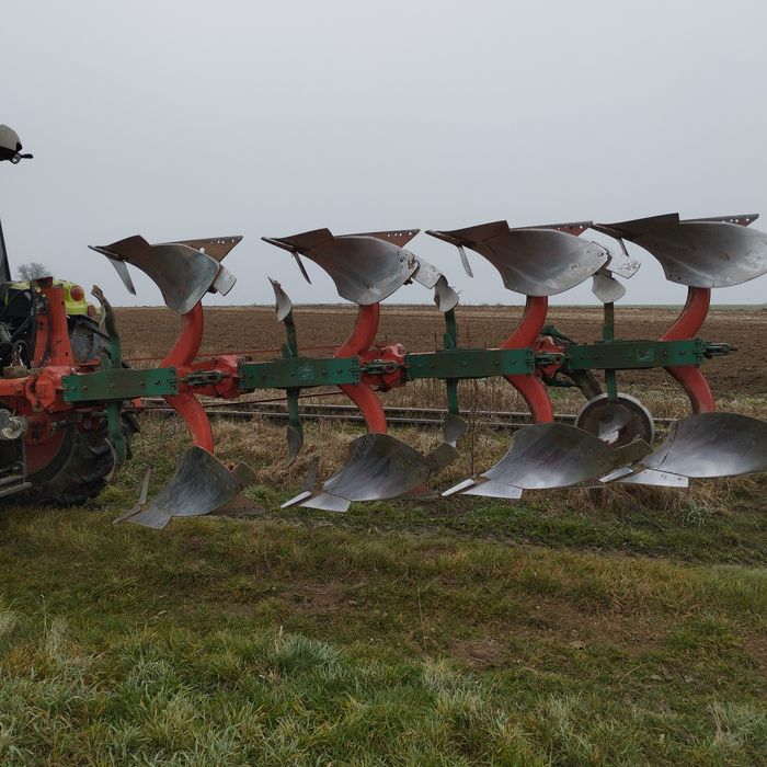 Pług Kvernaland F 160 resor obrotowy 4 skibowy resor