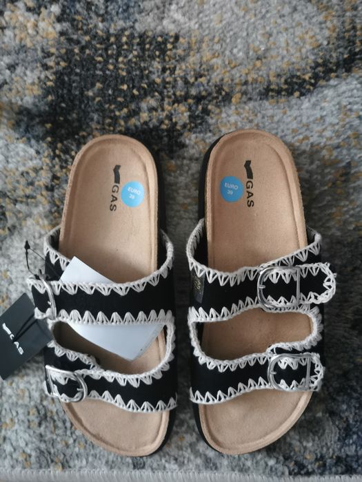 Nowe damskie klapki
