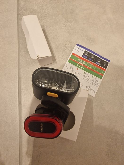 Komplet lamp do roweru Decathlon
