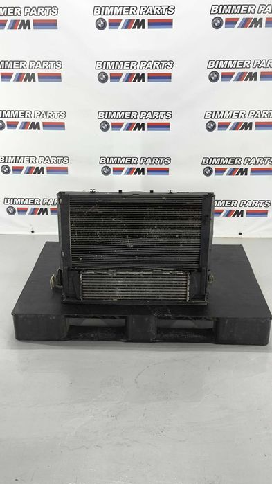 Kit/cassete Radiador BMW Serie 3/4 (F3x) 8507.422 (Com Termo ventilador)