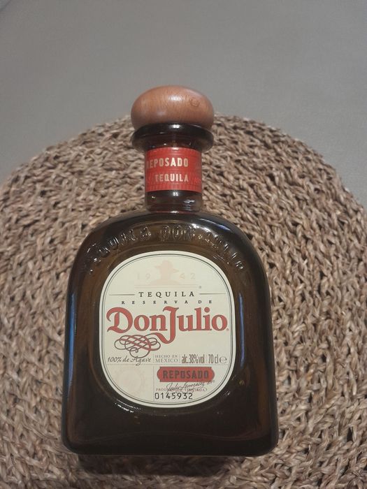 Garrafa vazia para colecção  DonJulio