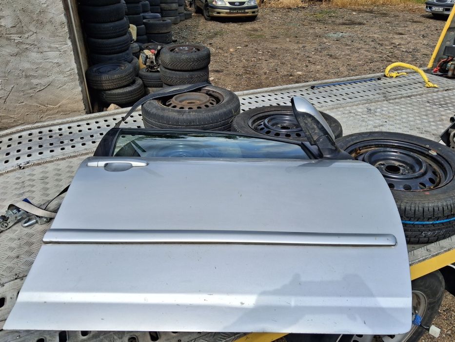 Toyota corolla e12 HB sedan kombi drzwi prawy przód przednie 5 drzwi