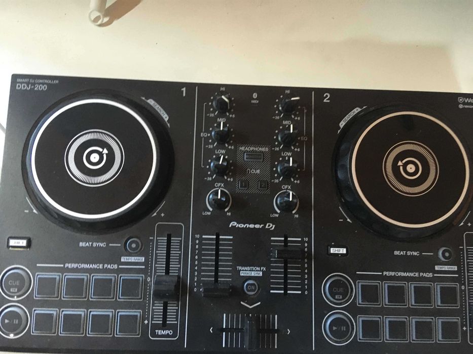 Kontroler DJ Pioneer DJ DDJ-200
