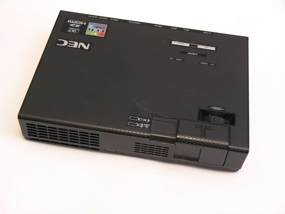 Видео фото c плеером японский NEC NP-L102W DLP LED HD проектор