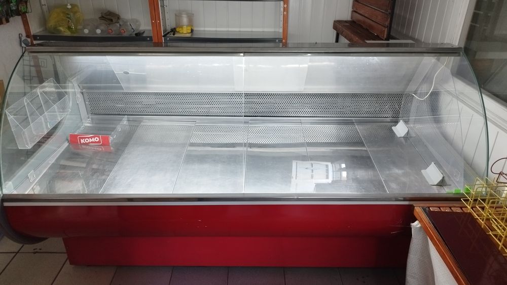 Продам холодильну вітрину