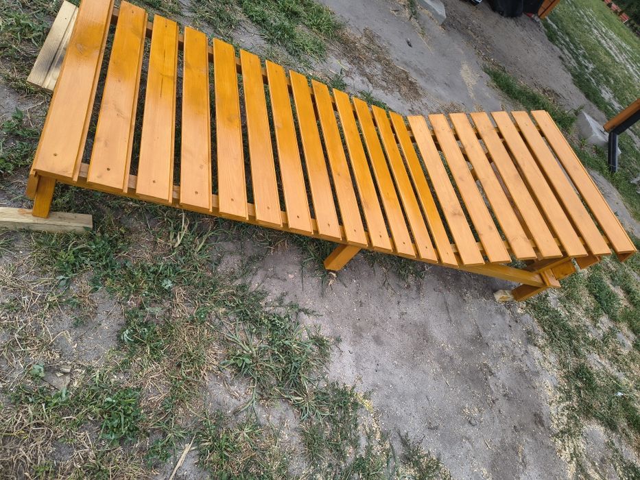 Sprzedam duży leżak  drewniany