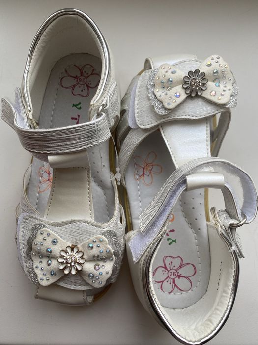 Детские босоножки для девочки