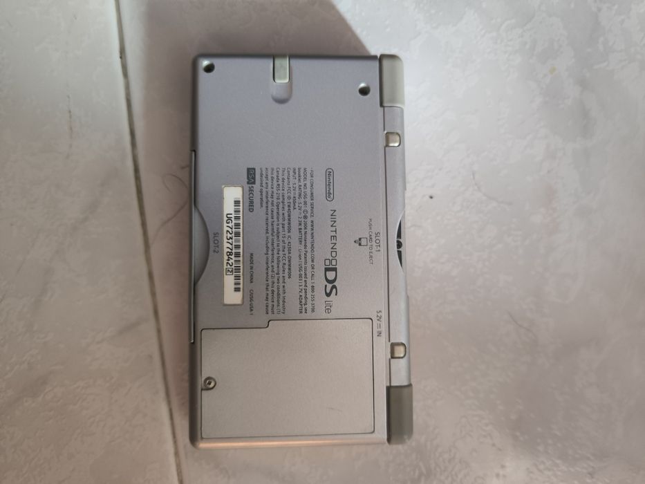 Nintendo DS Lite