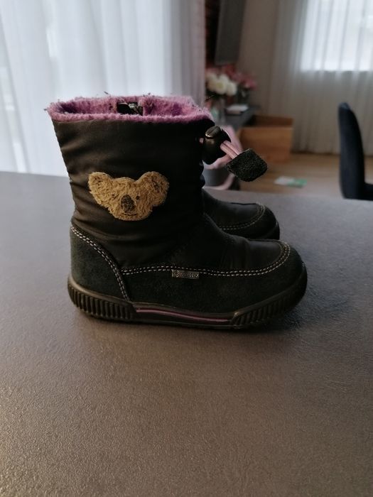 Kozaki PRIMIGI r. 22